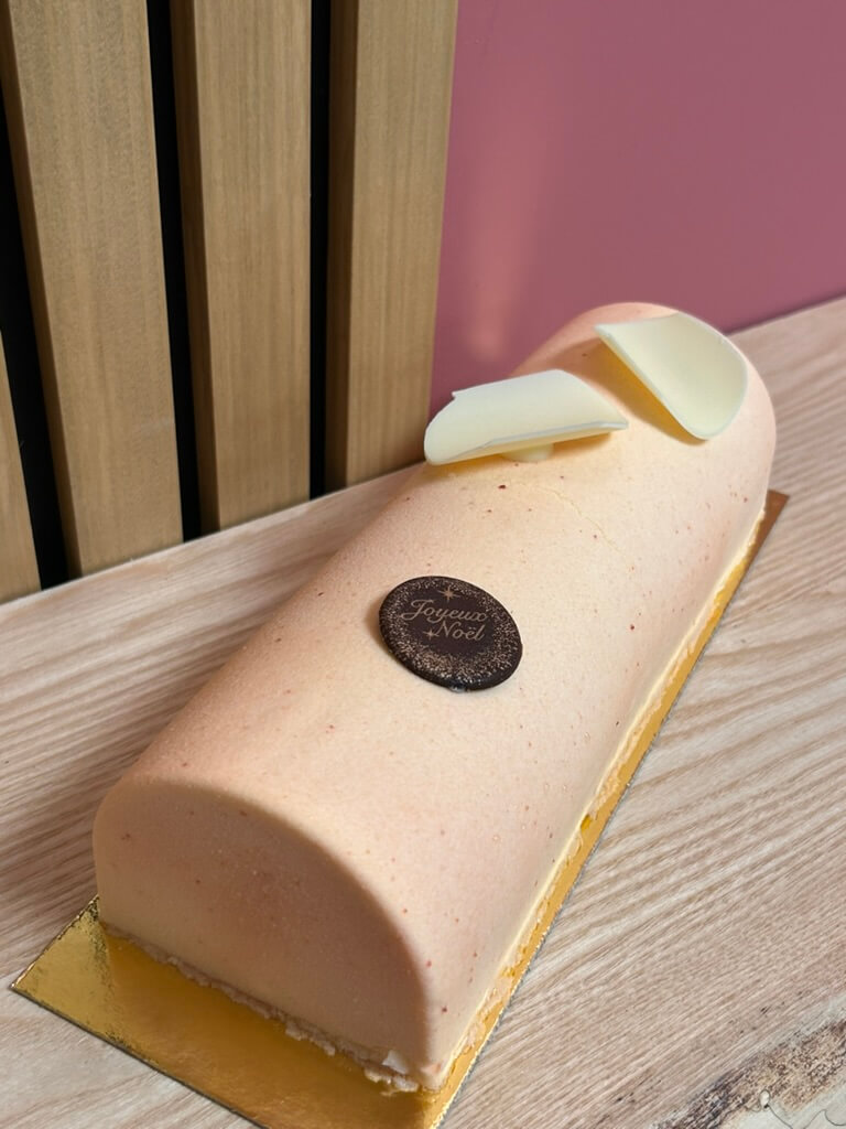 Bûche de Noël mangue/passion