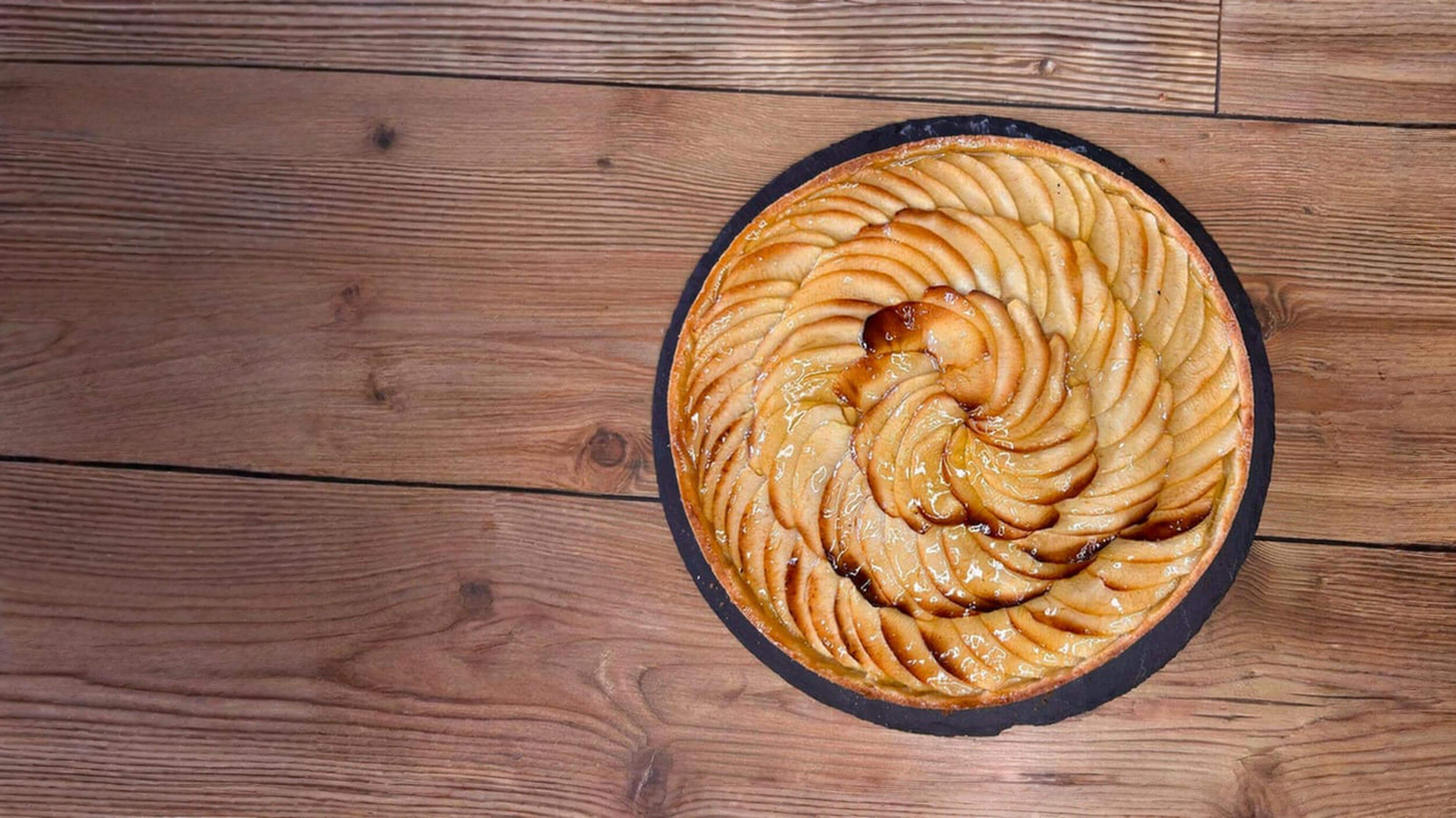tarte-pommes-malusyka-patisserie-artisanale (1)